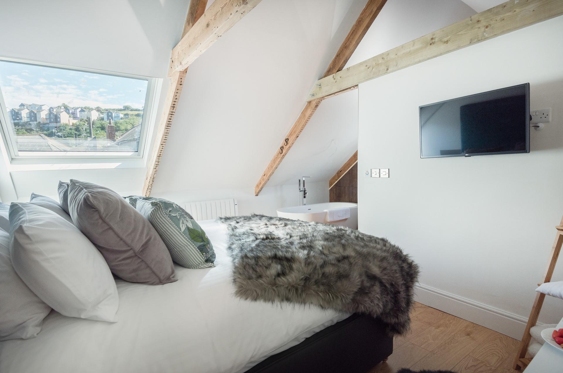 Corner House Loft, Mevagissey Aspects Holidays