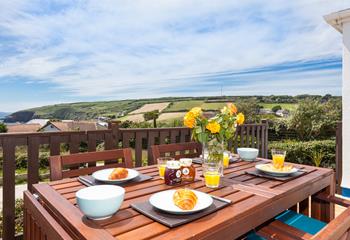 Beach Break has a private decking situated at the front of the house with outstanding views over Praa Sands.