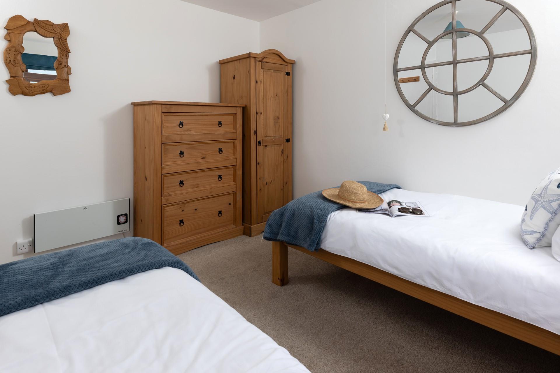 With plenty of storage, bedroom 2 is the ideal room for both children and young adults.