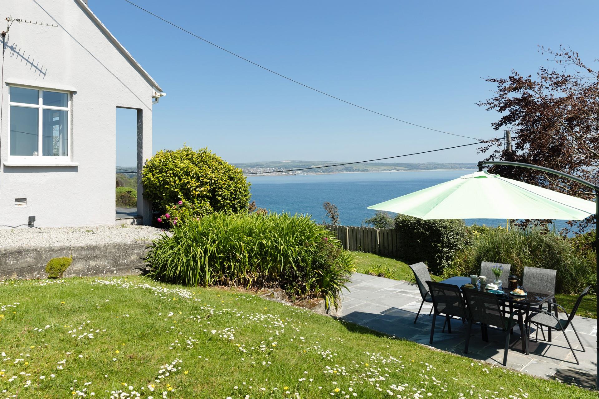 Enjoy your breakfast al fresco in the morning sunshine.
