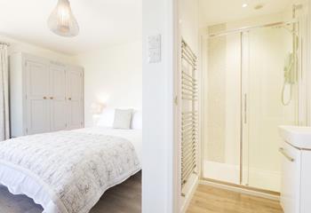 The en suite is perfect for preparing for the day ahead or freshening up for a dinner out.