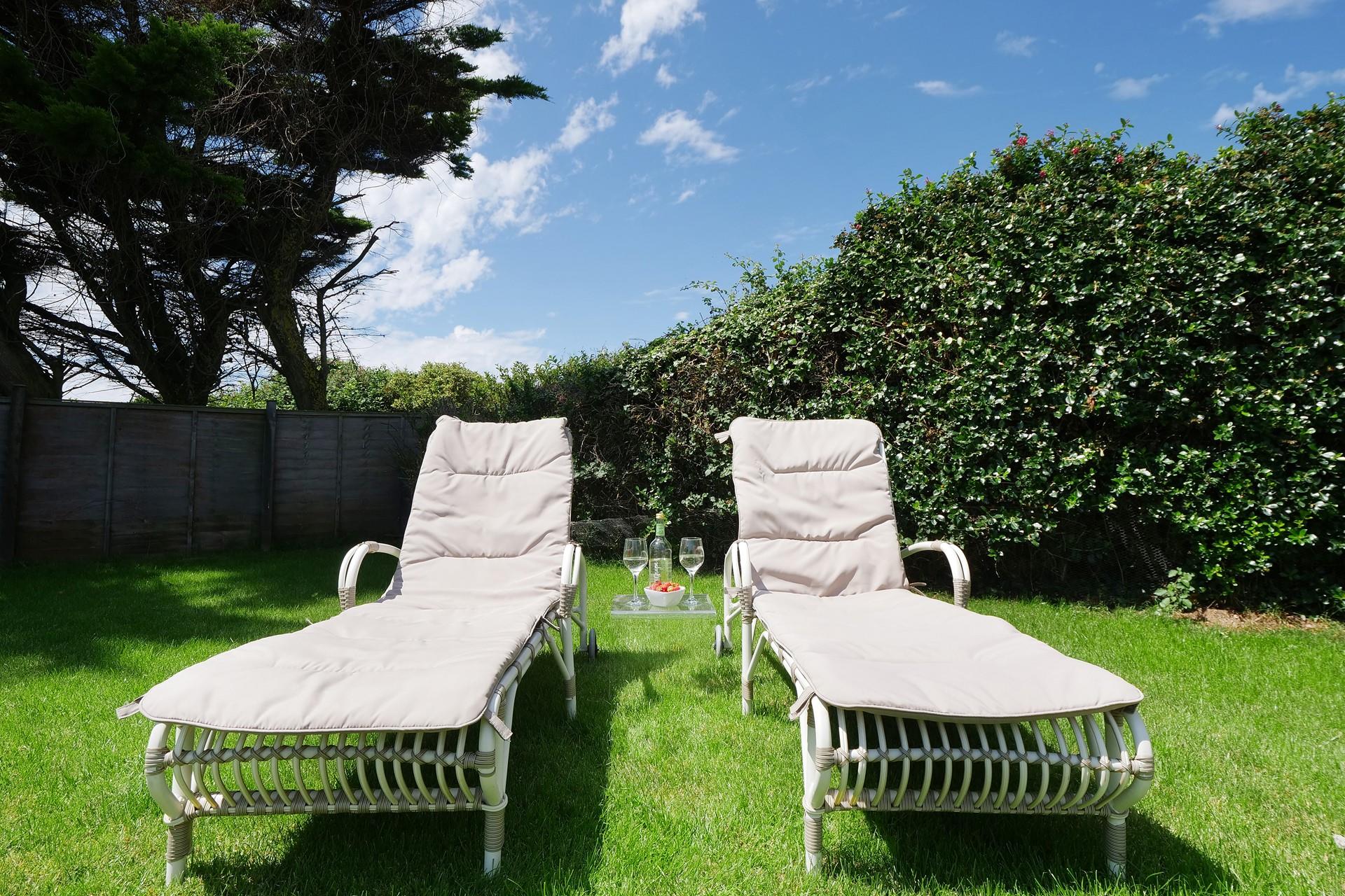 Put your feet up on the loungers and sunbathe the evening away.