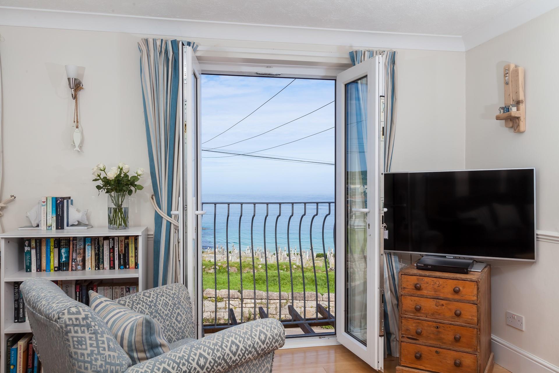 Open the doors and let the summer breeze in whilst you enjoy a cuppa.