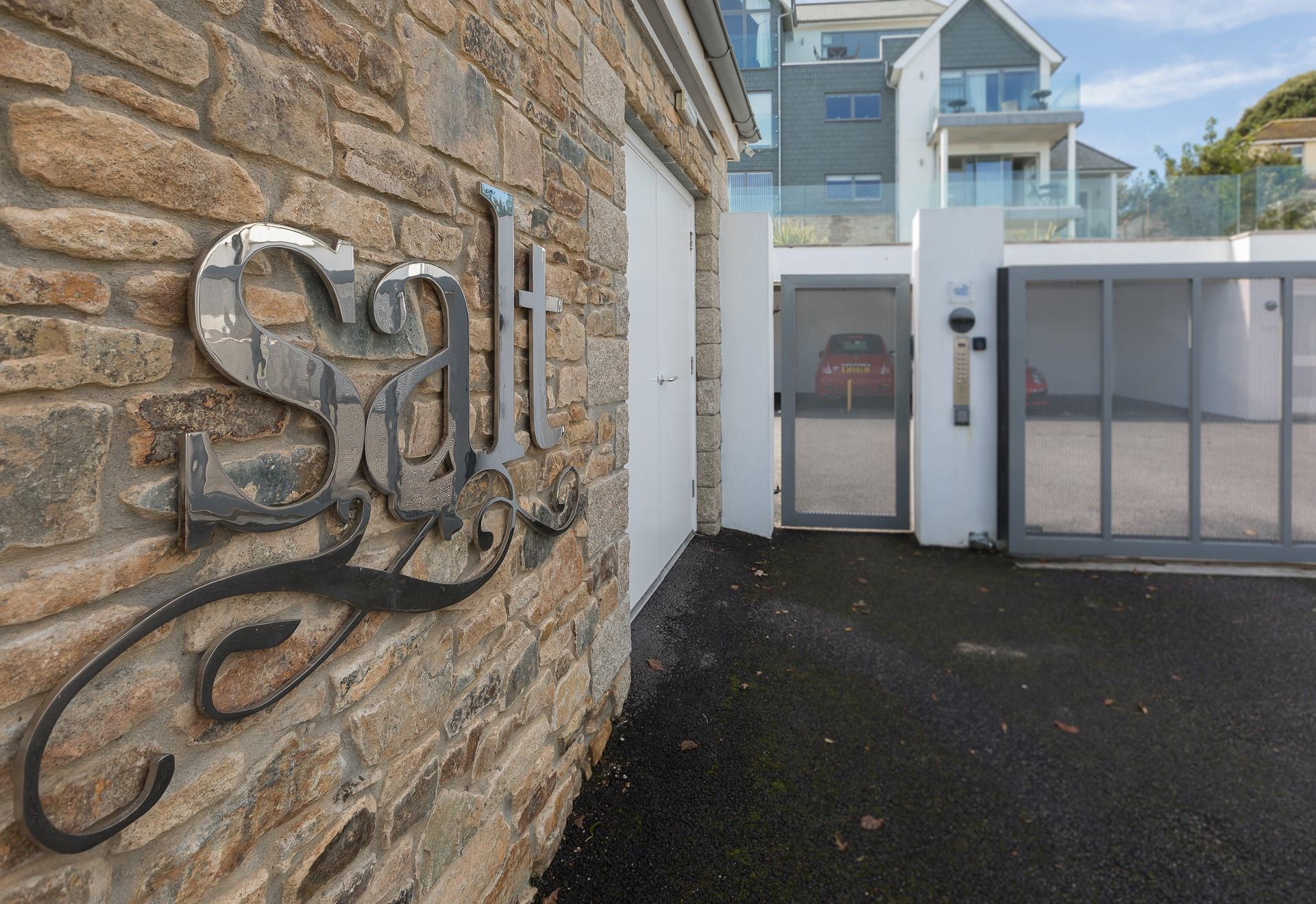 Unique and dramatic signage helps make the property easy to spot.