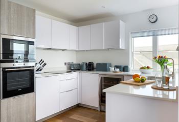 The kitchen is well-equipped with modern appliances, that make cooking delicious meals a breeze!