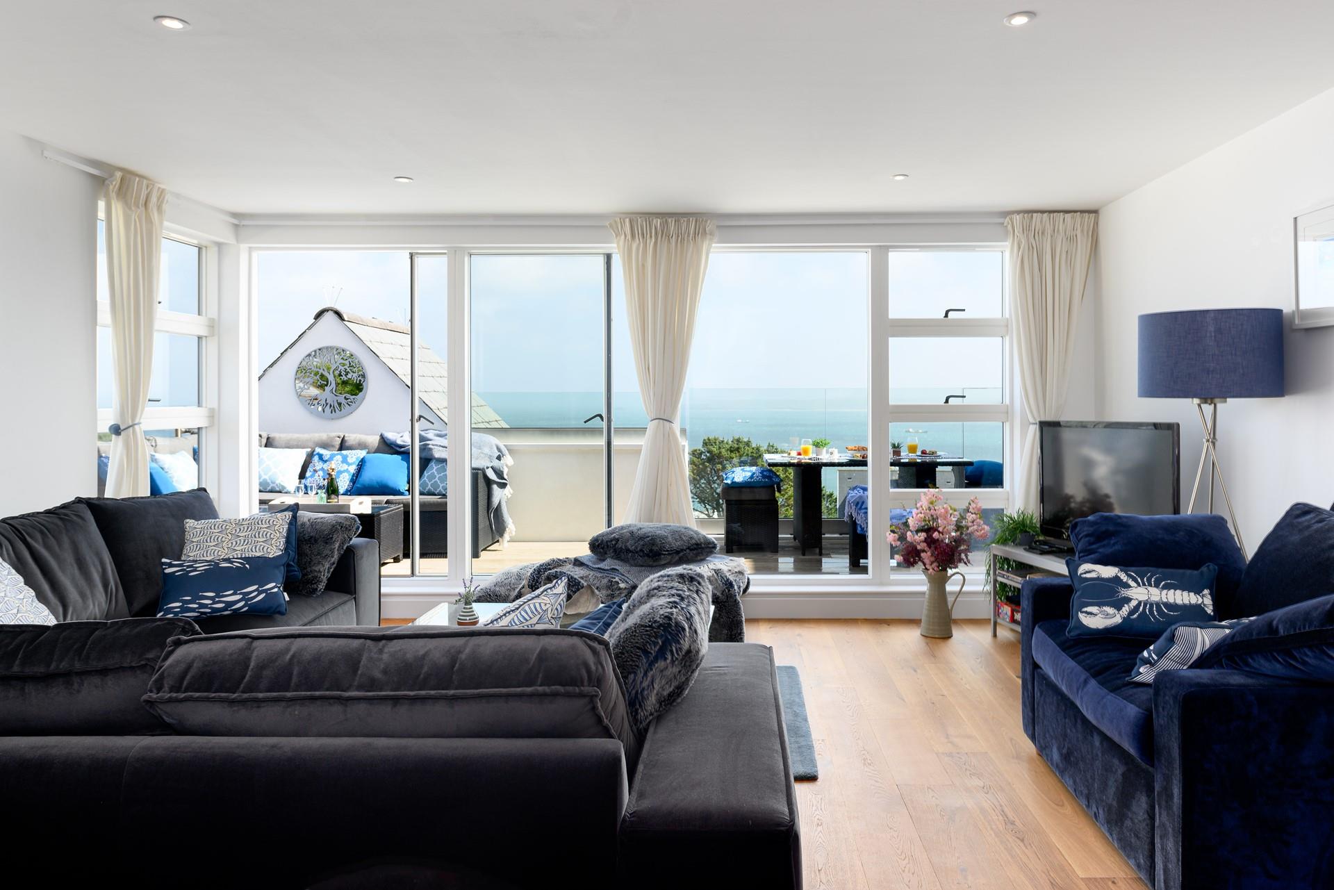 Pour yourself a cold drink and sink into relaxation mode.