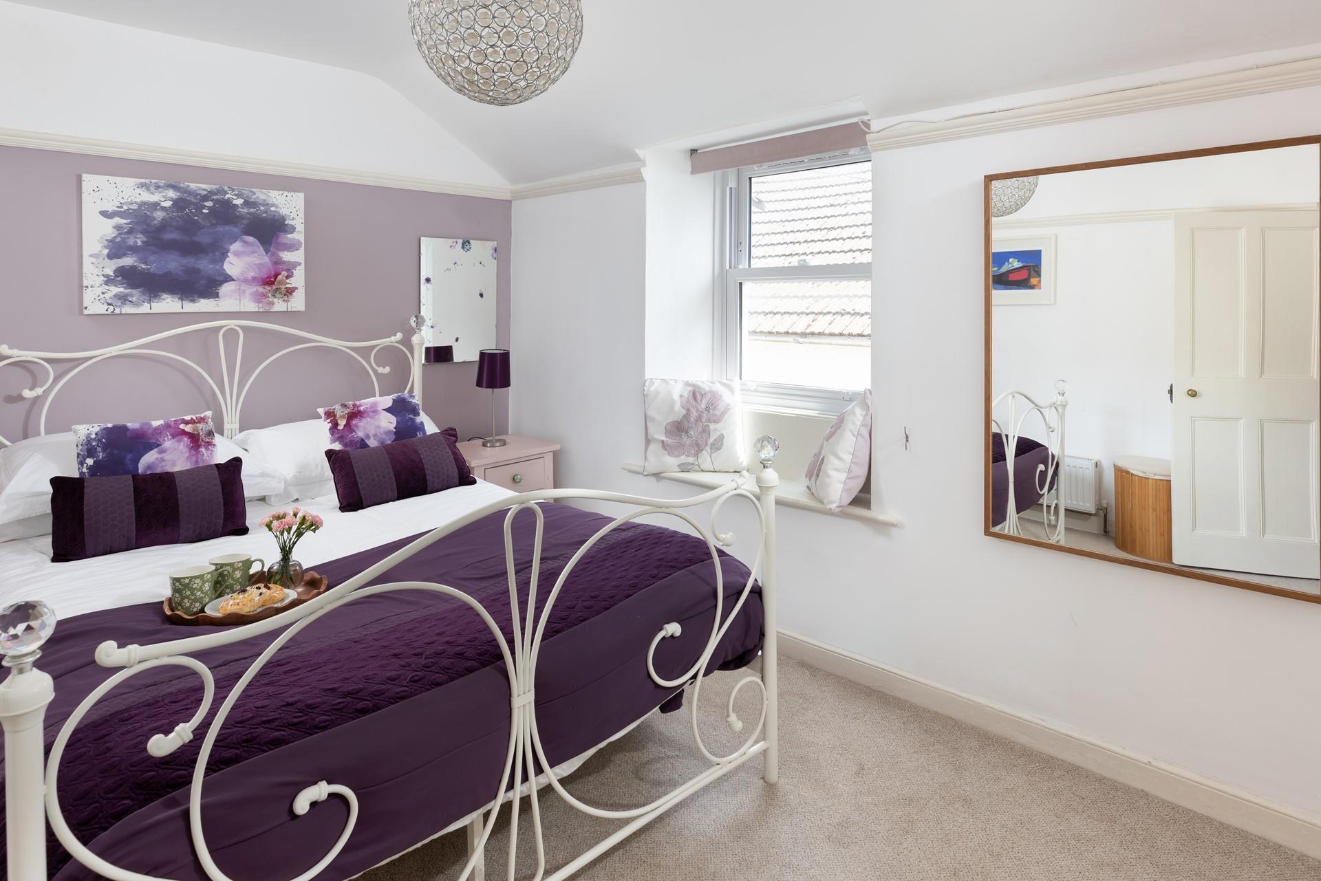 Make the most of holiday mornings with breakfast in bed!