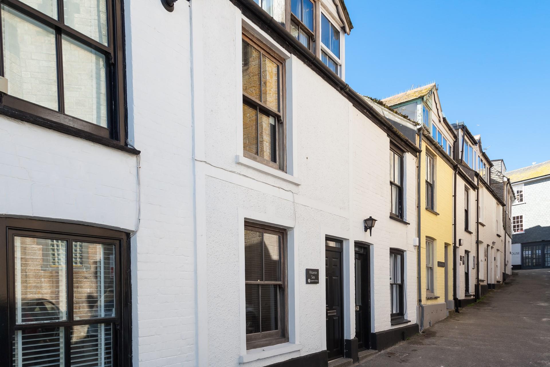 Porthmeor Beach is only a five-minute walk away, making this lovely property perfect for those seeking a seaside break.