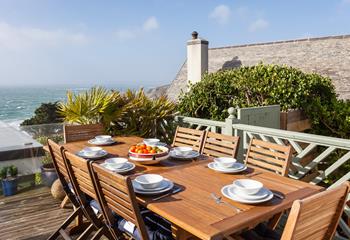 Make the most of those light summer evenings and the jaw-dropping views by dining al fresco!