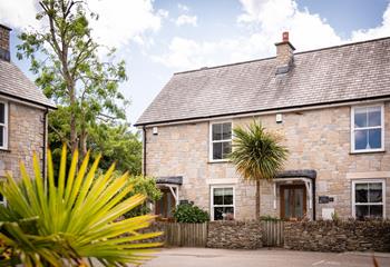Located in the lovely Saltings Reach area of Lelant, just a few miles from quaint St Ives.
