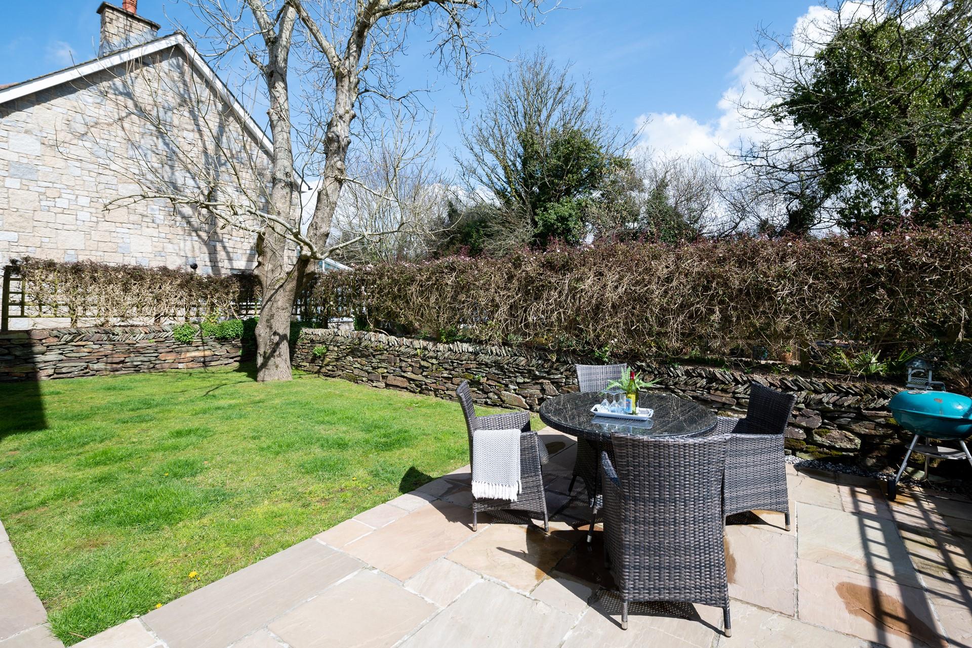 Open a bottle of prosecco and soak up the sun in the garden.