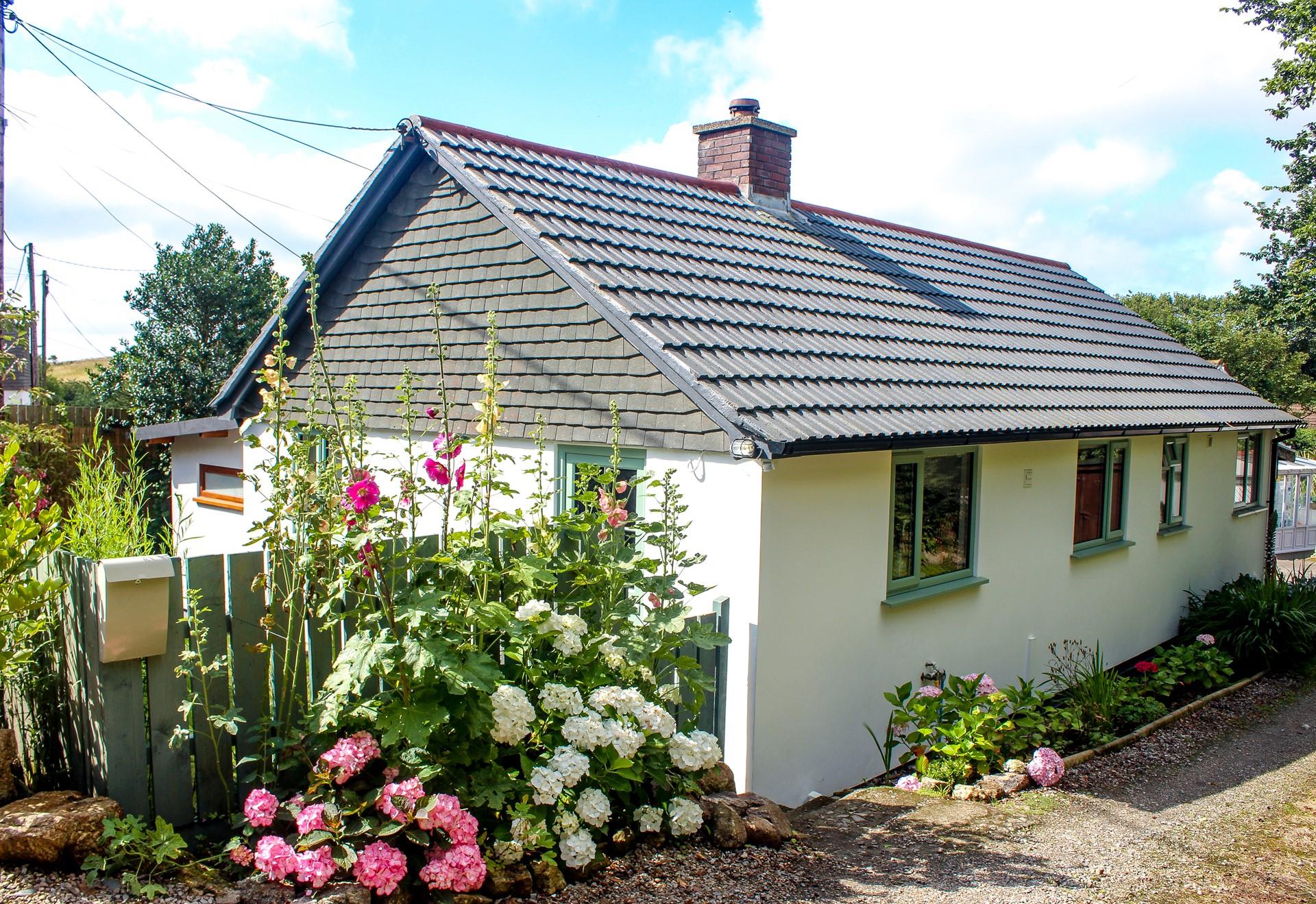 Escape Porthcurno Aspects Holidays