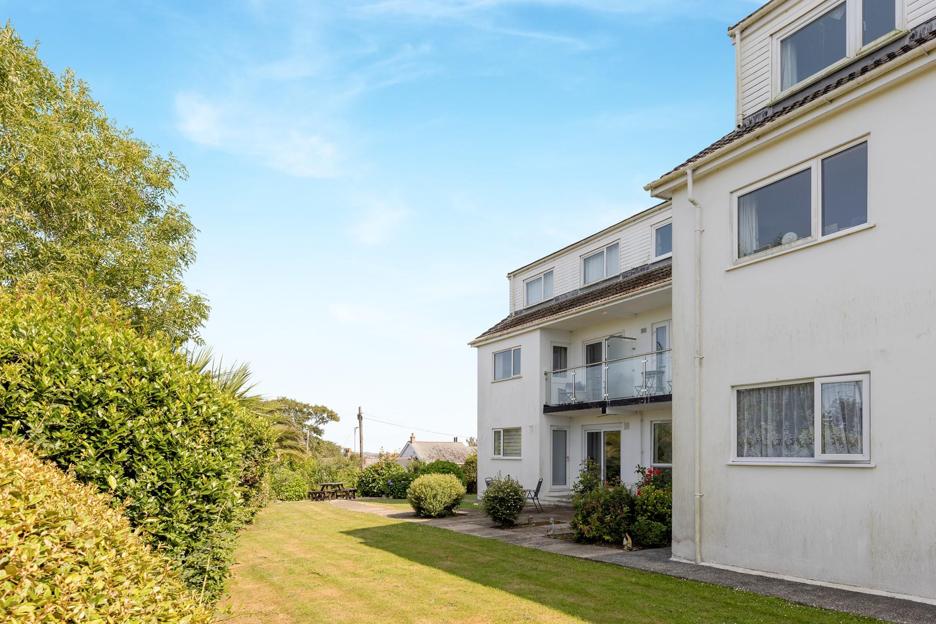 Sea You Soon is located in Boskenza Court. 