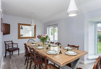 Gather around the table for a family dinner, this cottage can sleep up to 10 people so you can have a family get together in Cornwall.