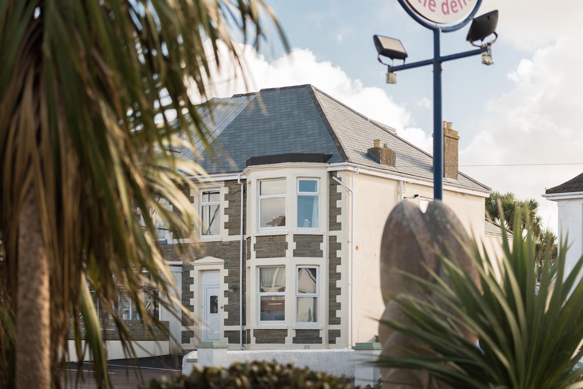 Bay Apartment, Newquay Aspects Holidays