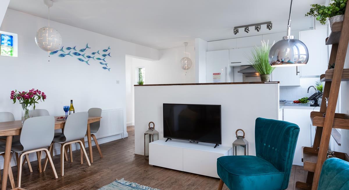 The open living space means you can spend quality time together as a family whether that be cooking, dining or relaxing.