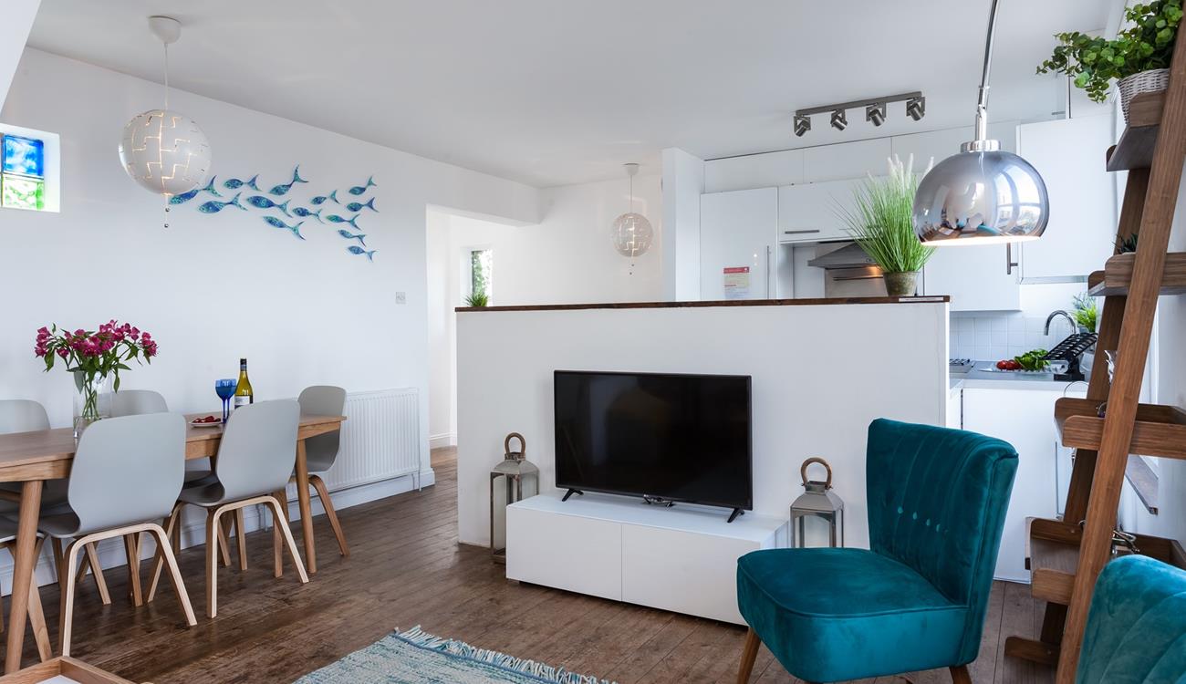 The open living space means you can spend quality time together as a family whether that be cooking, dining or relaxing.