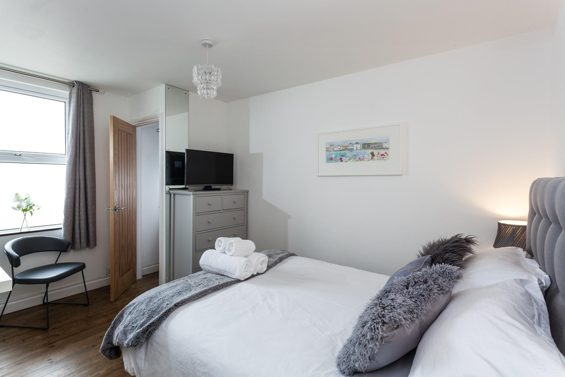 Bedroom 1 has access to Netflix and Disney + for cosy evenings.