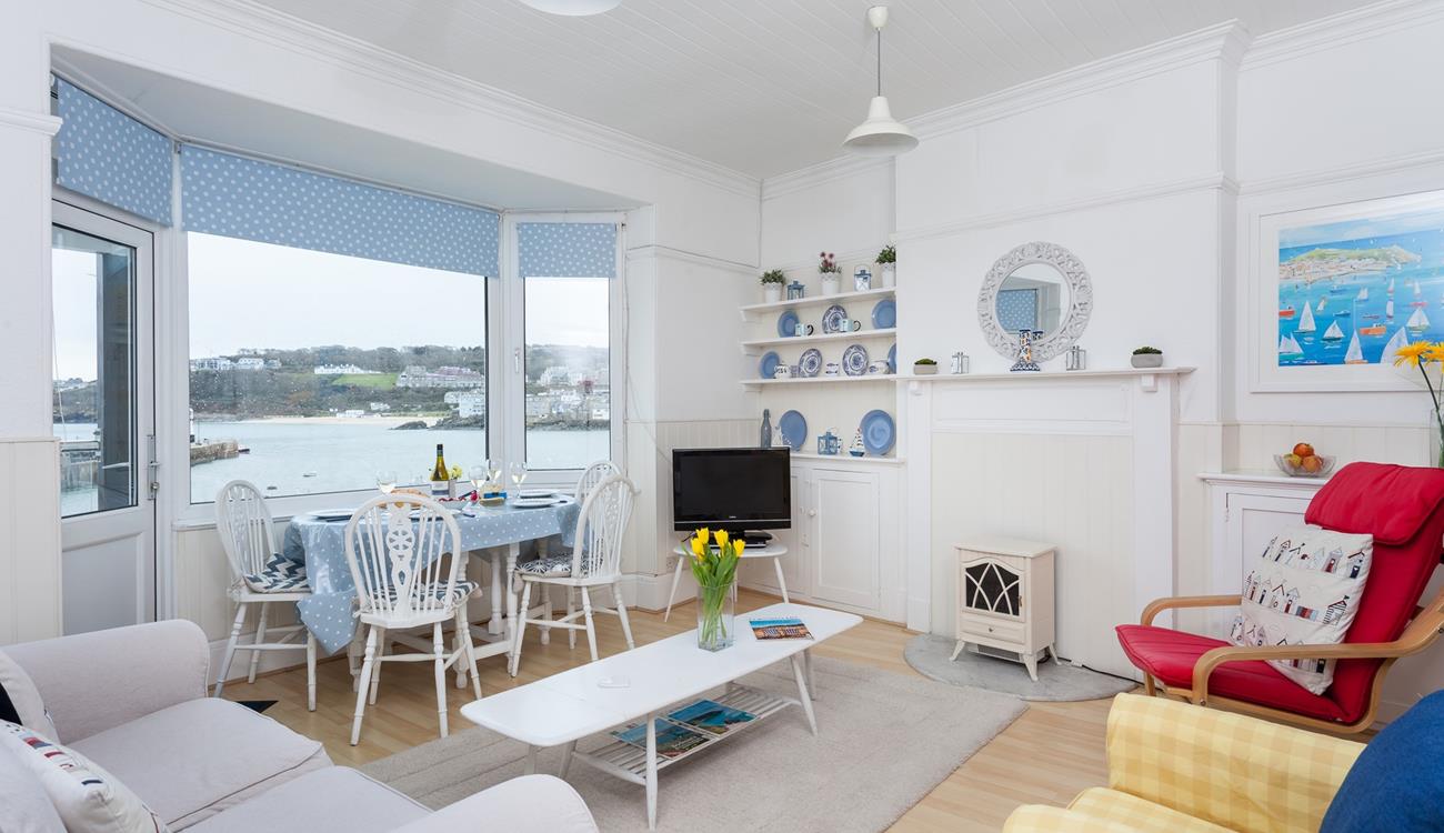 Enjoy breakfast with a view staring out at the boats bobbing in the harbour.