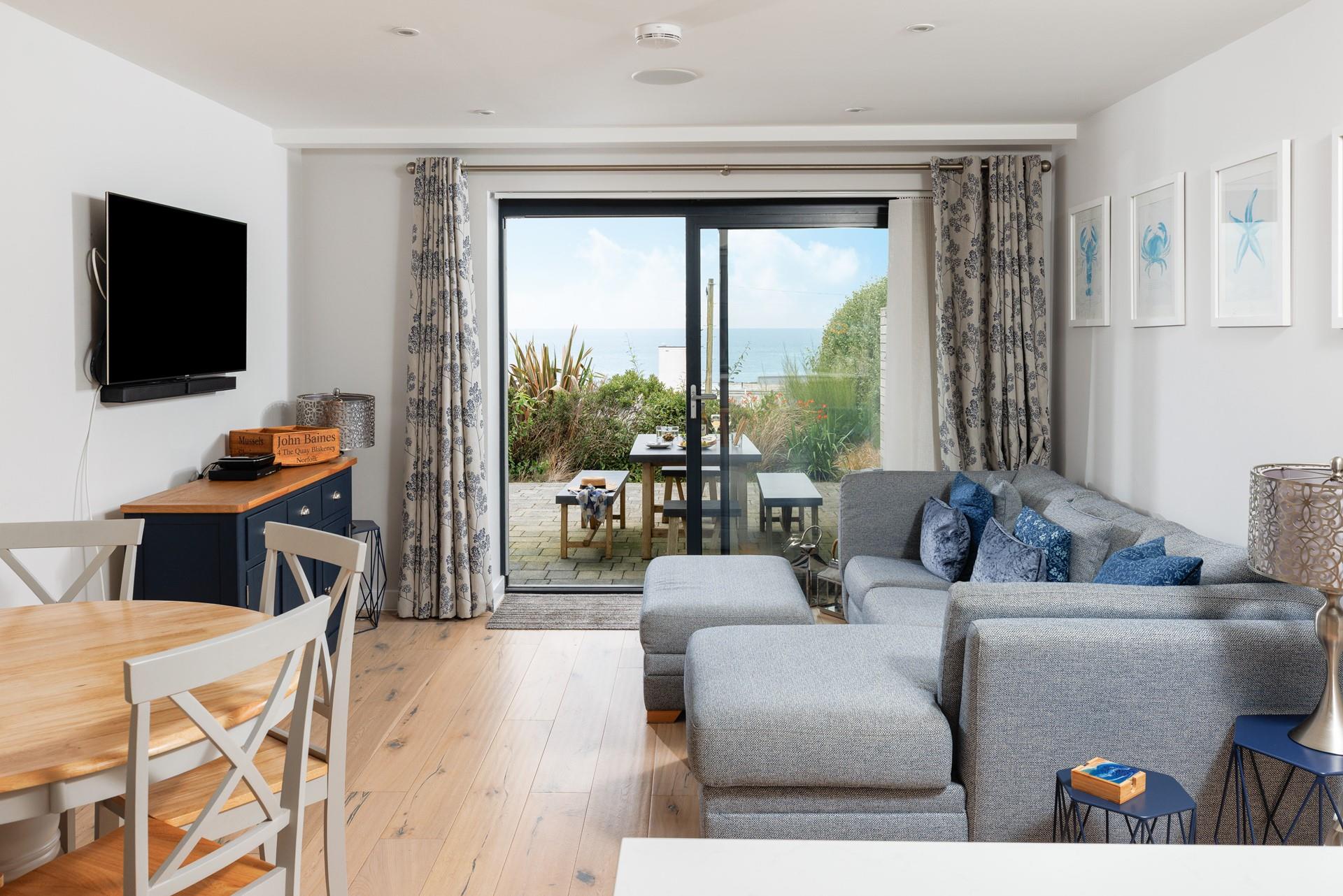 We love the tasteful and elegant furnishing! 