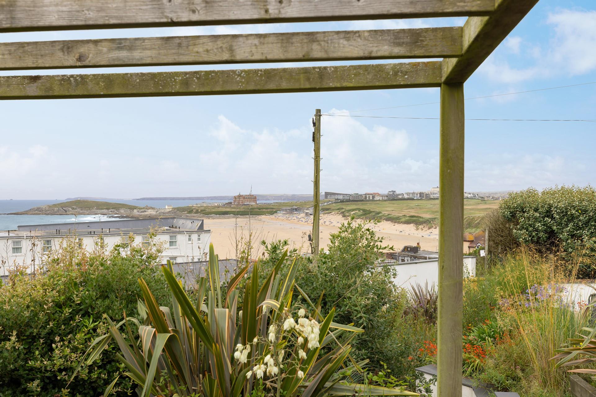 Fistral beach is just a short walk away for surfing or beach days!