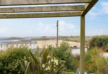 Fistral beach is just a short walk away for surfing or beach days!