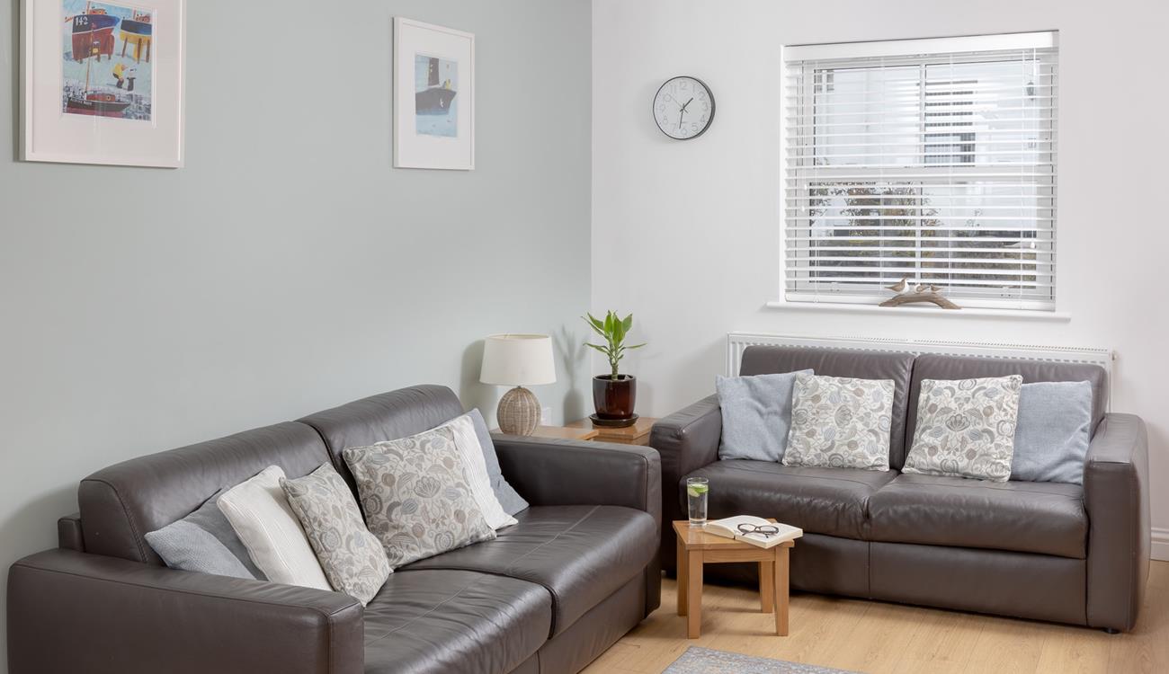 Moments from the sea, Chy Ryn is a charming home from home!