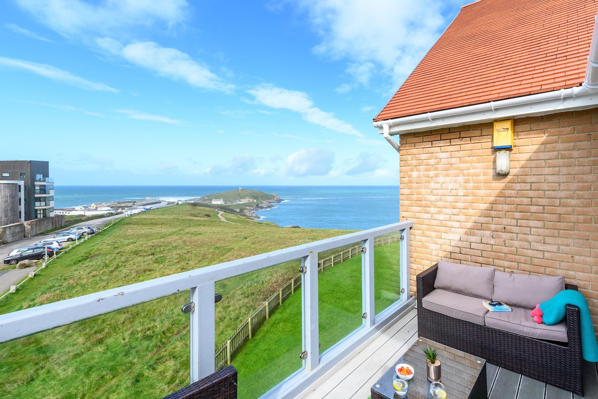 Cribbar S Reach Headland Point Newquay Aspects Holidays