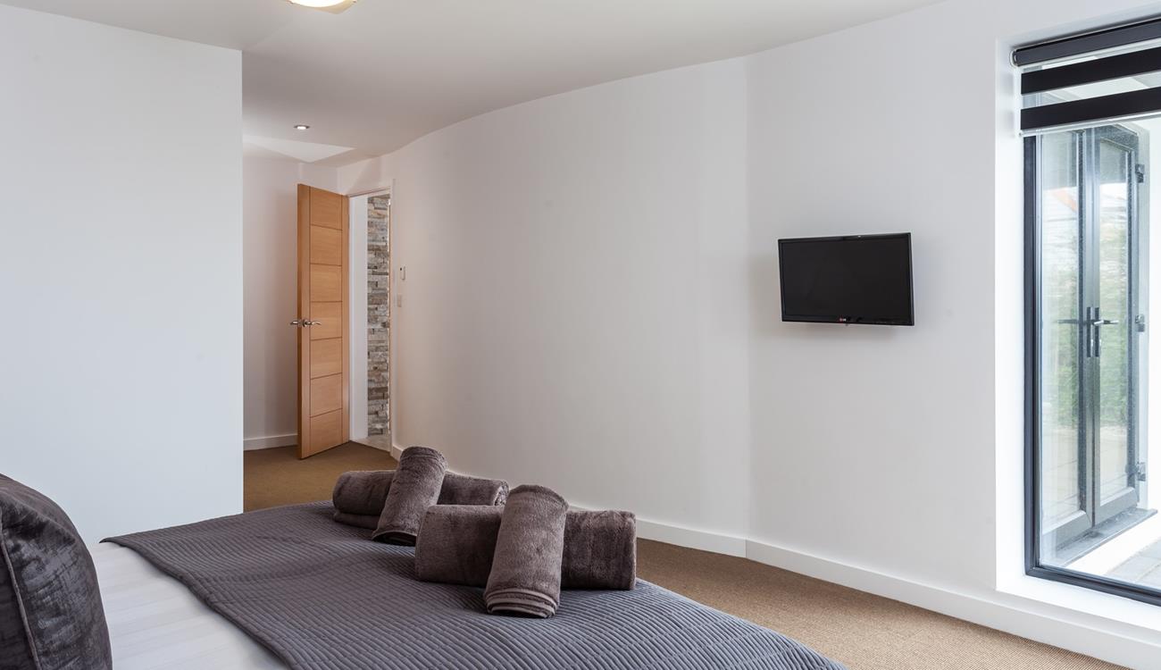 Bedroom 4 also has an en suite so you won't be queuing to get ready each morning.