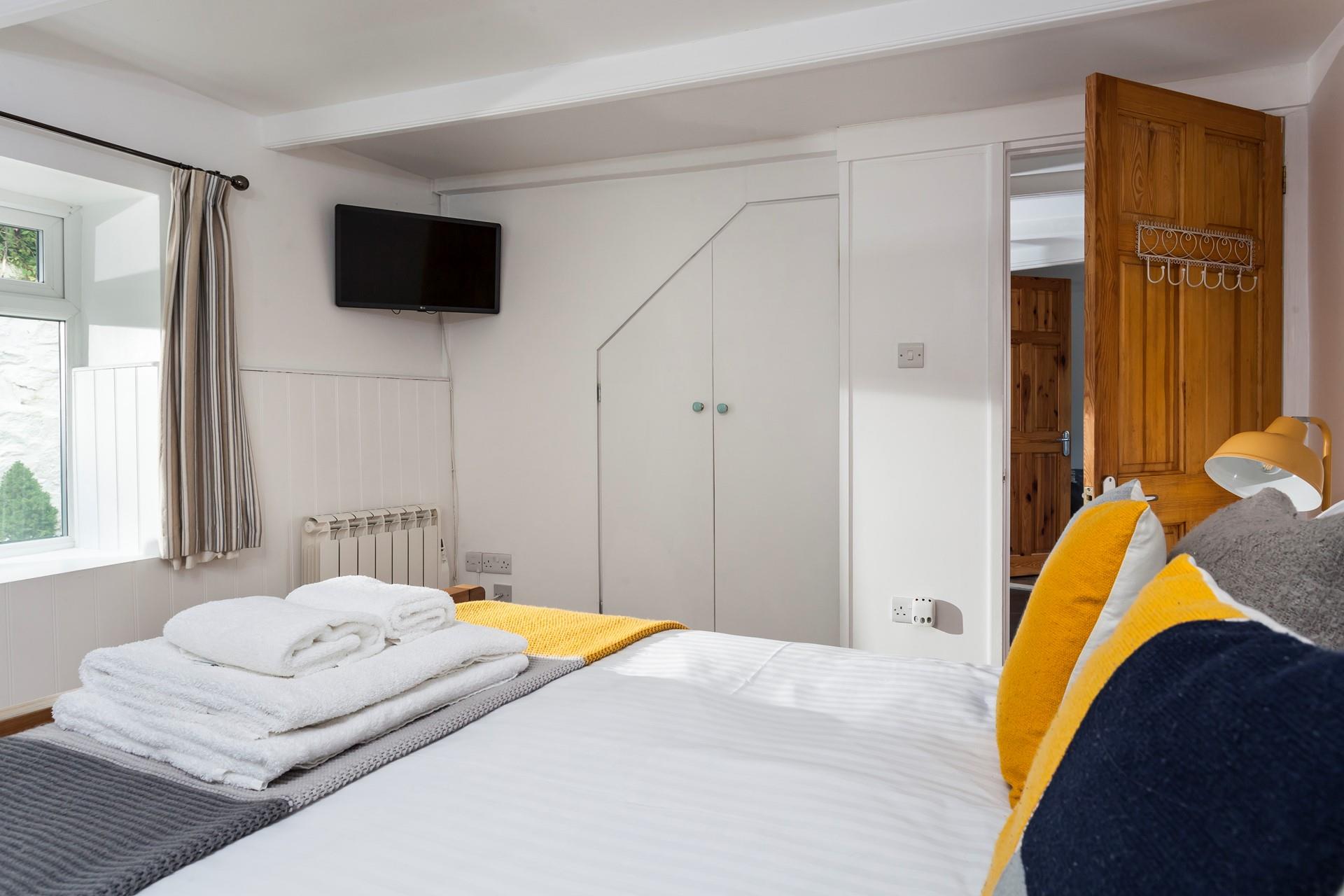 Wake up and sip your morning cuppa in bed whilst you decide on the day's plans.