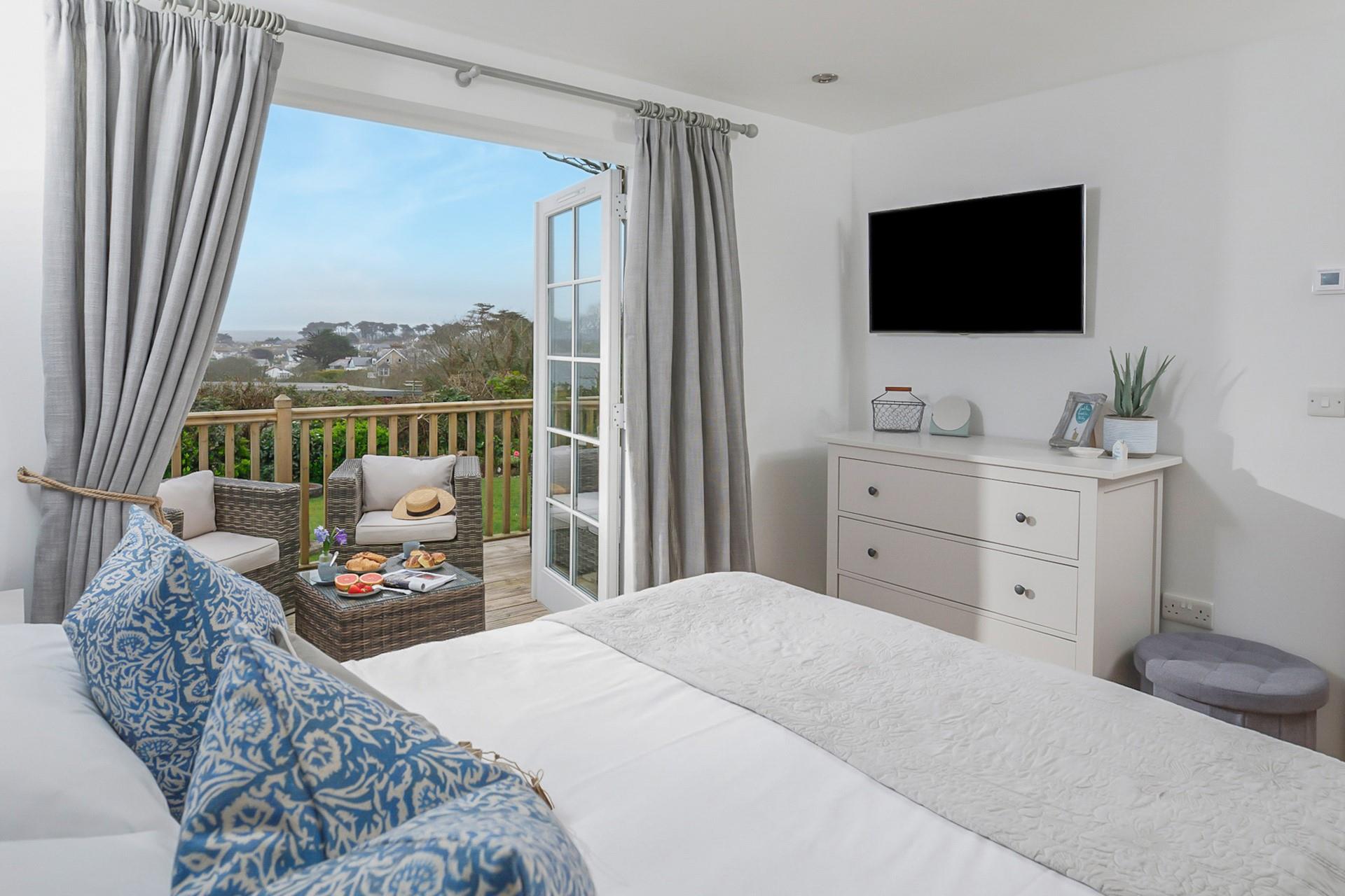 Wake up and sip your morning coffee whilst taking in the view.