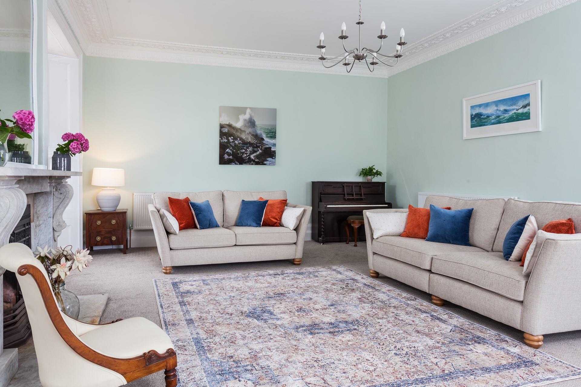 The large reading room is the perfect place to cosy up in the evenings or play a game of cards. 