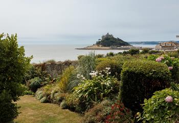 Stroll around the beautifully landscaped gardens.