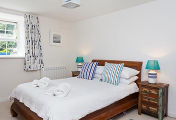 Wake up to beautiful coastal views every morning from the cosy double bedroom.