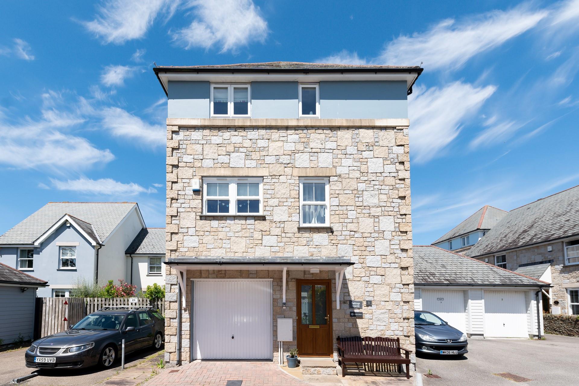 You can park up and forget about the car for the week.