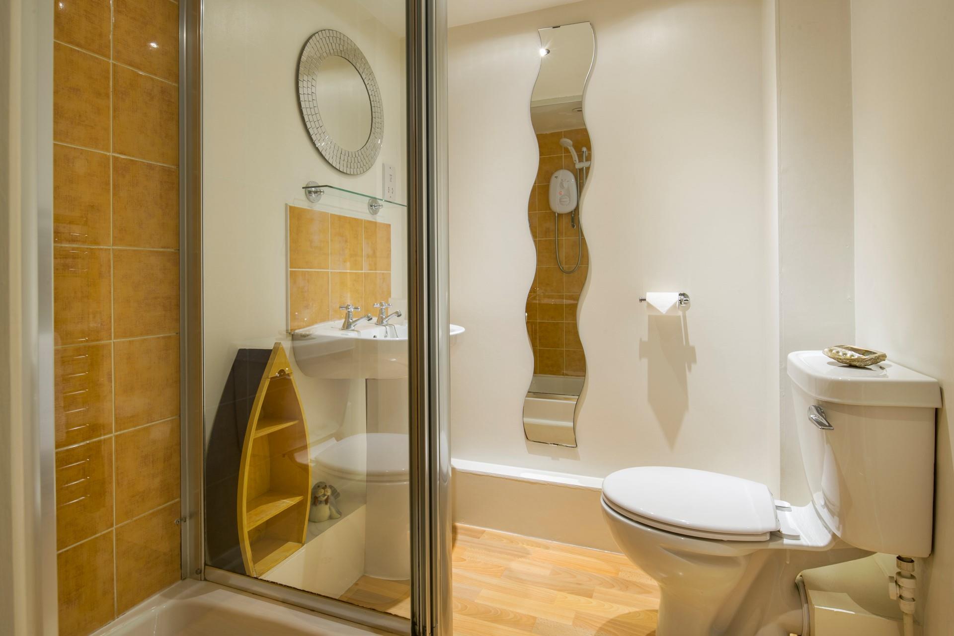 Wash off the sand with a hot evening shower and relax in bed with a cup of tea.