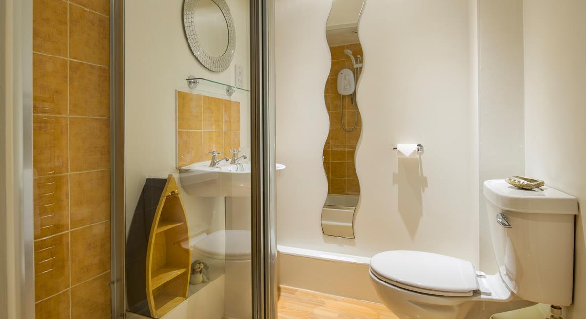 Wash off the sand with a hot evening shower and relax in bed with a cup of tea.