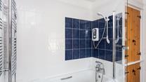 Unwind after a busy day of exploring the countryside and coast in a lovely bubble bath. 