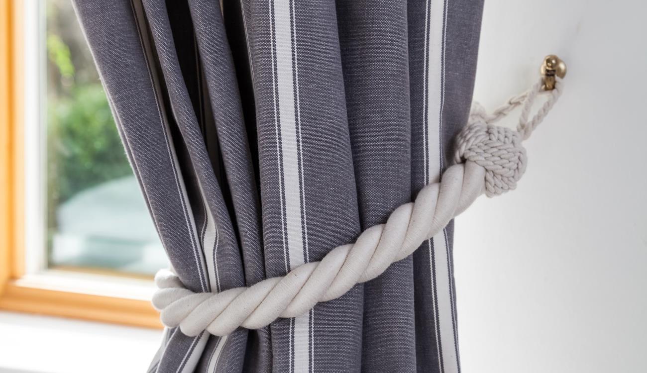 After a restful night's sleep, open up the curtains and let the sunlight warm the room. 