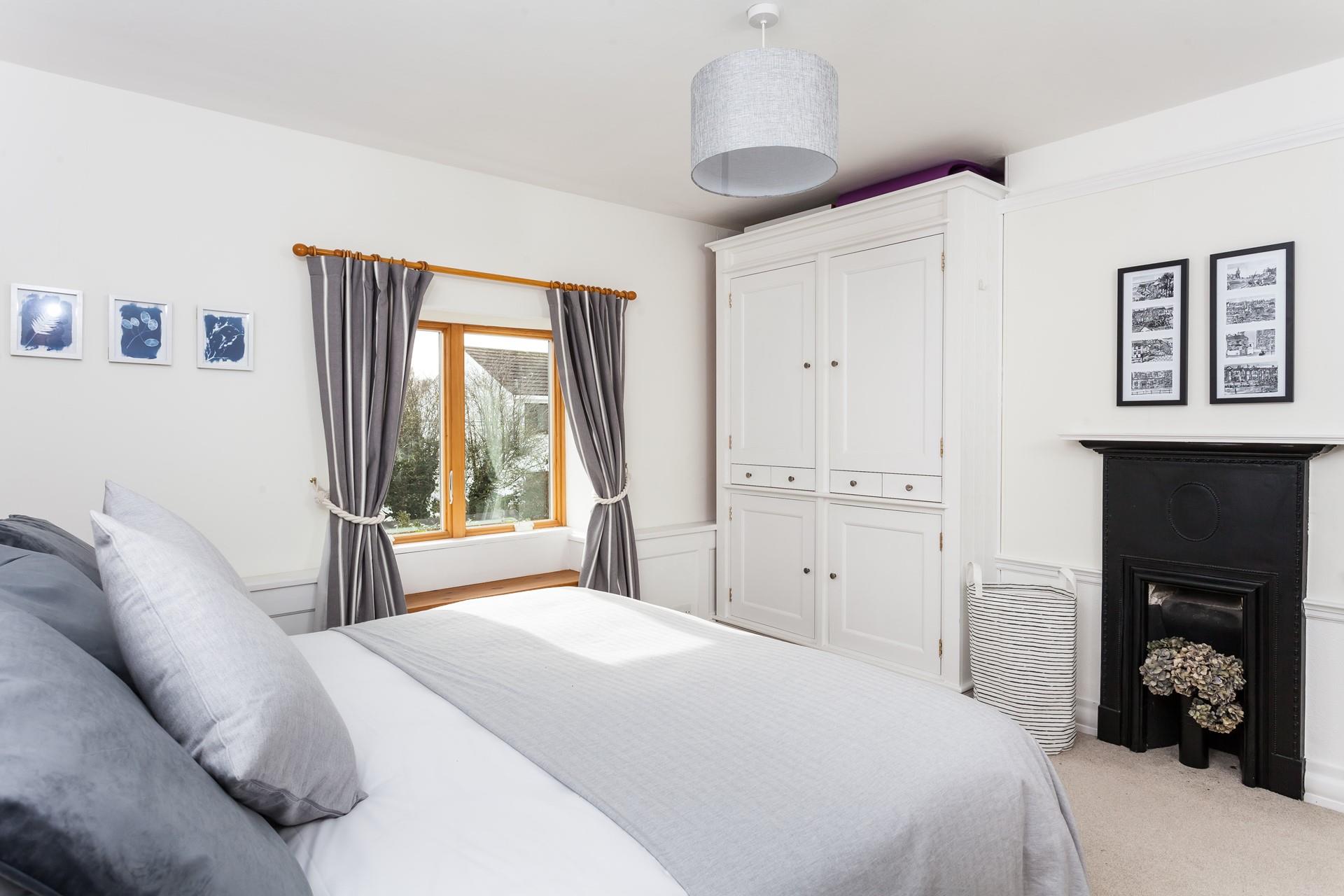 Bedroom 1 has a super king size zip and link bed, plus plenty of storage for your holiday outfits. 