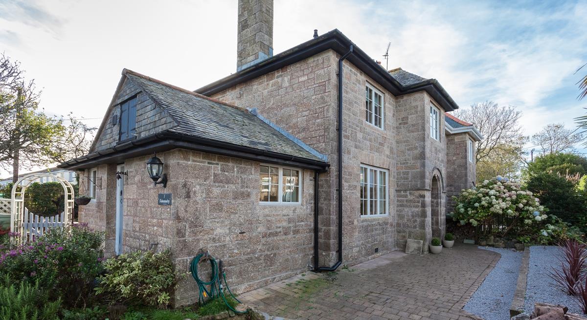 Folnamodry, a stunning granite property dating back to 1924.