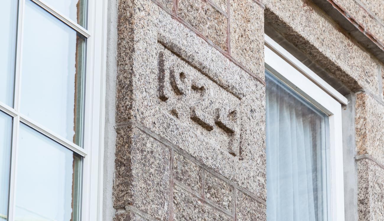 Folnamodry is located in the historic village of Madron.