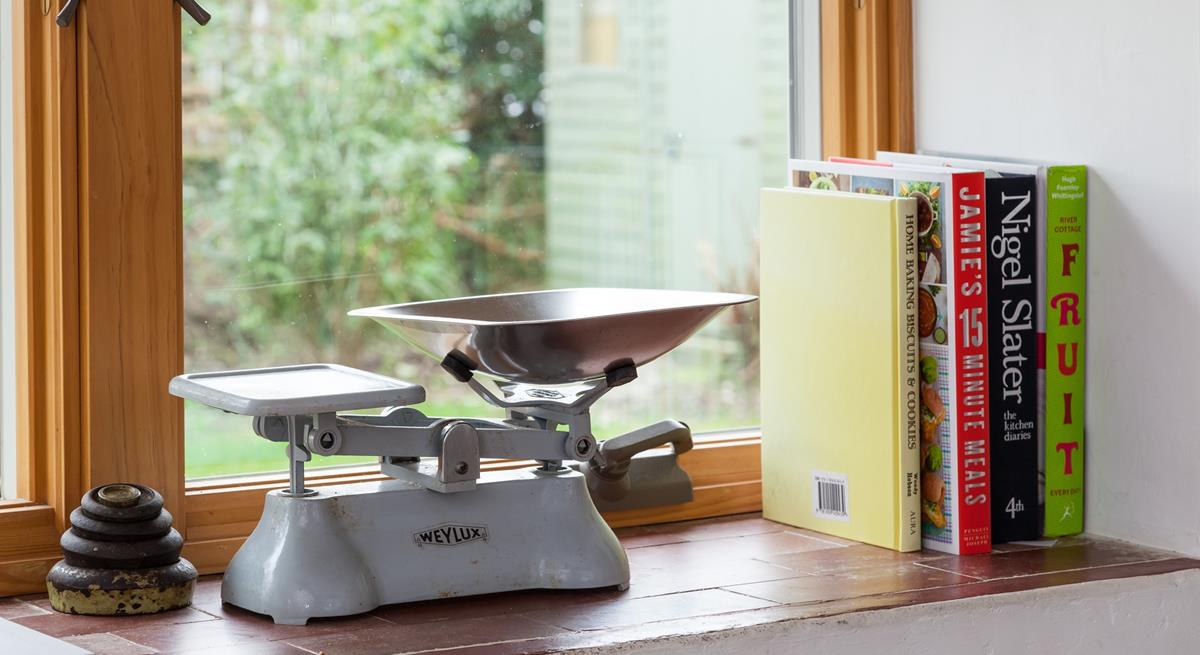 Bake a delicious cake for the family to enjoy.