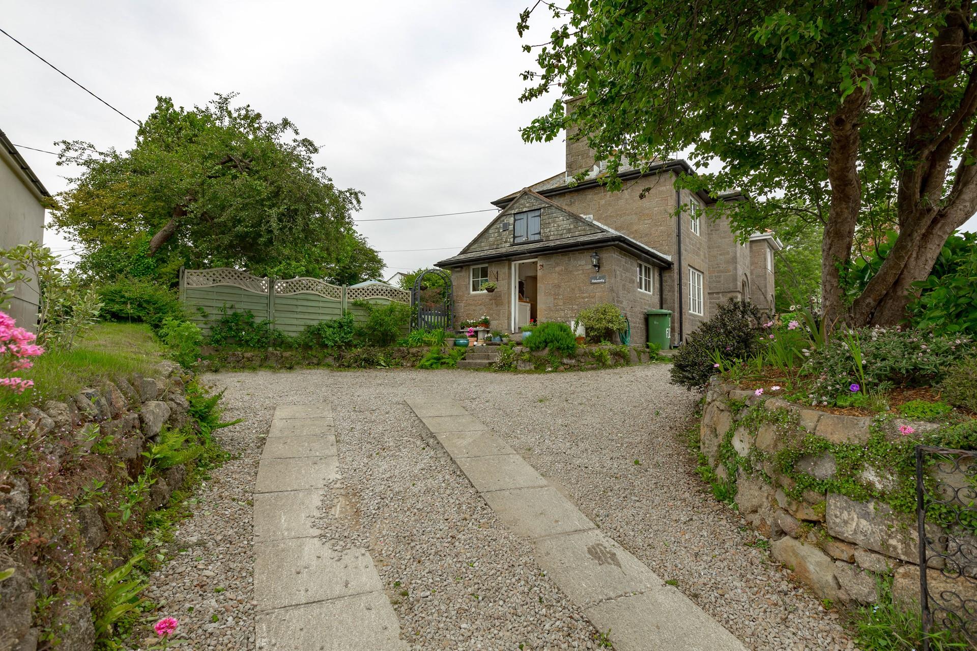 Park up and forget about the car or explore all corners of Cornwall.