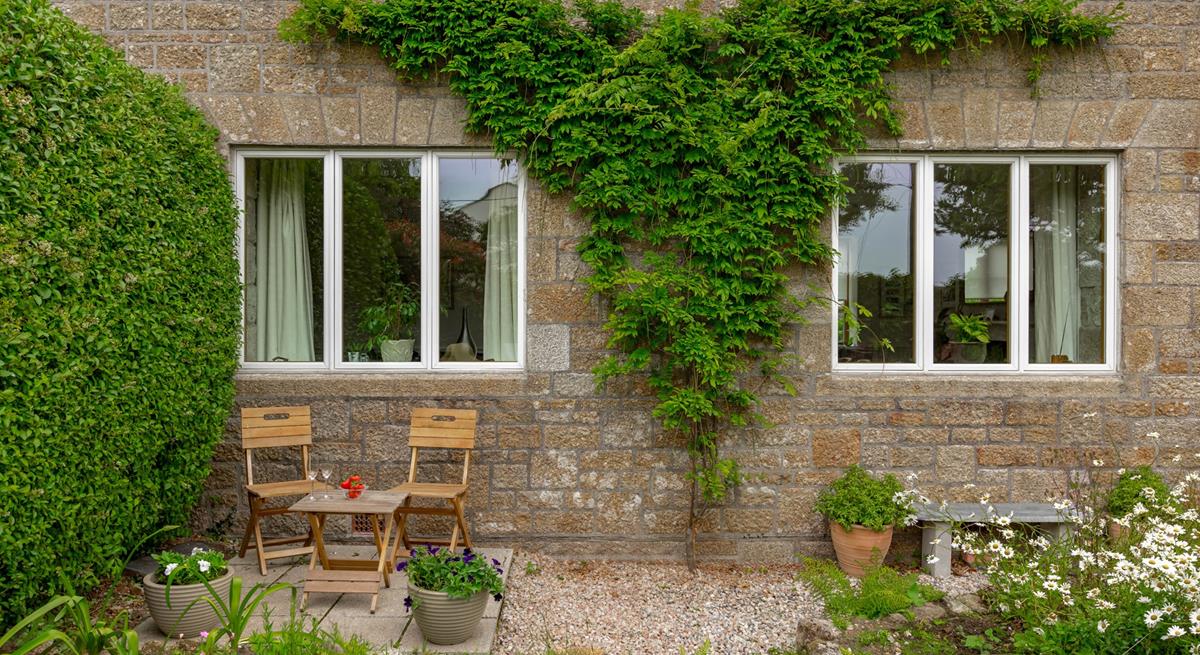 Enjoy long lazy lunches listening to the birds tweeting.