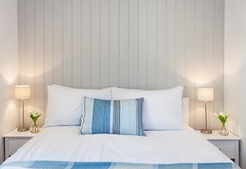 Snuggle up in the comfy double bed after a busy day exploring Porthleven, or take a cup of tea back to bed for a lazy morning. 