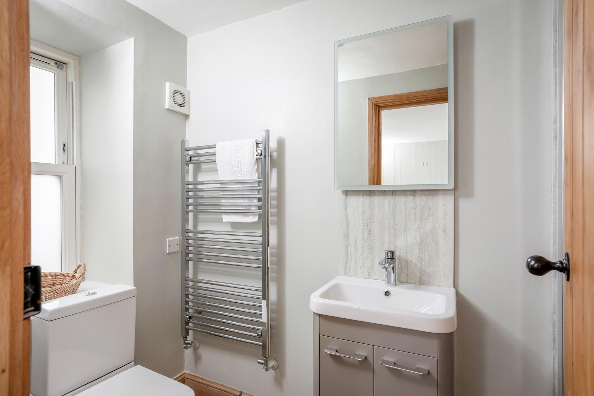 Warm fluffy towels in the en suite and get ready for the day ahead.