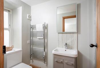 Warm fluffy towels in the en suite and get ready for the day ahead.
