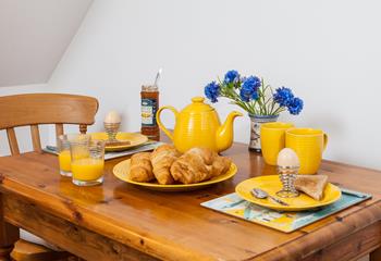 Pour yourselves a cup of tea and enjoy a lazy morning together in the cosy cottage.