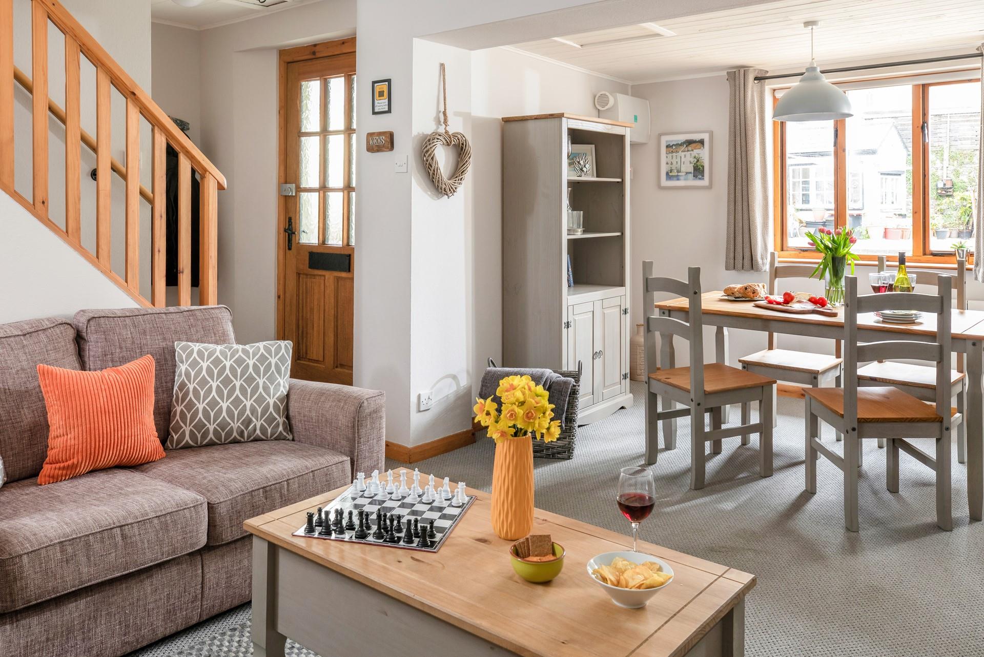 Perfect for the family, the lounge is cosy, comfortable and spacious. 